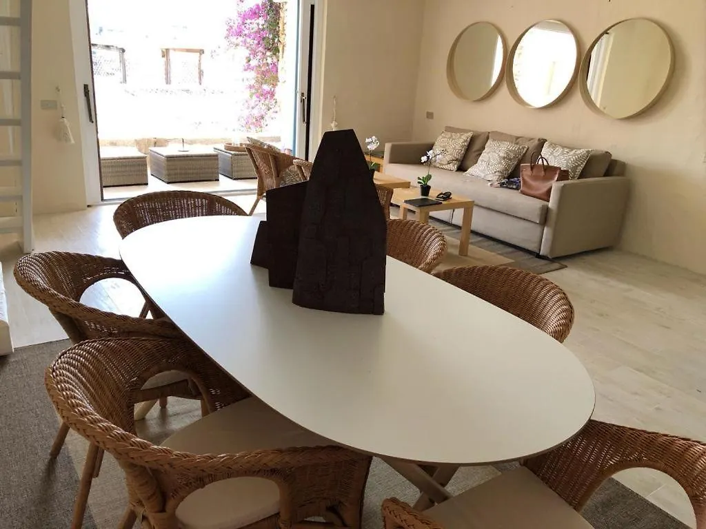 Loft Via Della Marina, Porto Rotondo Apartment Italy
