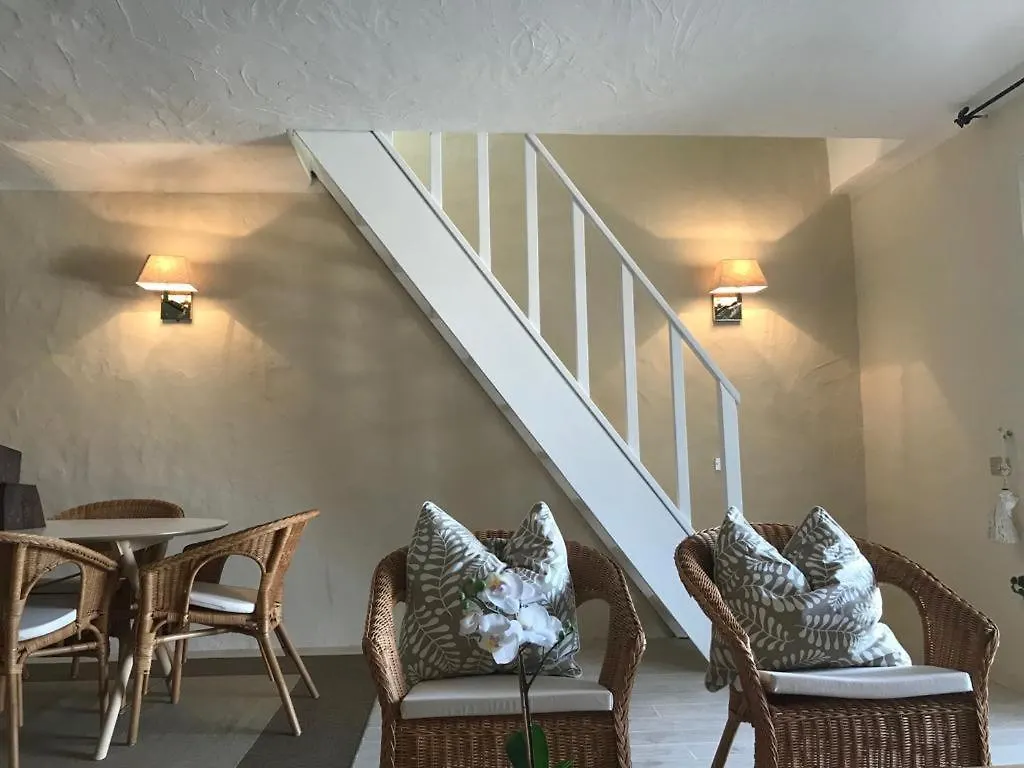 Loft Via Della Marina, Porto Rotondo Apartment